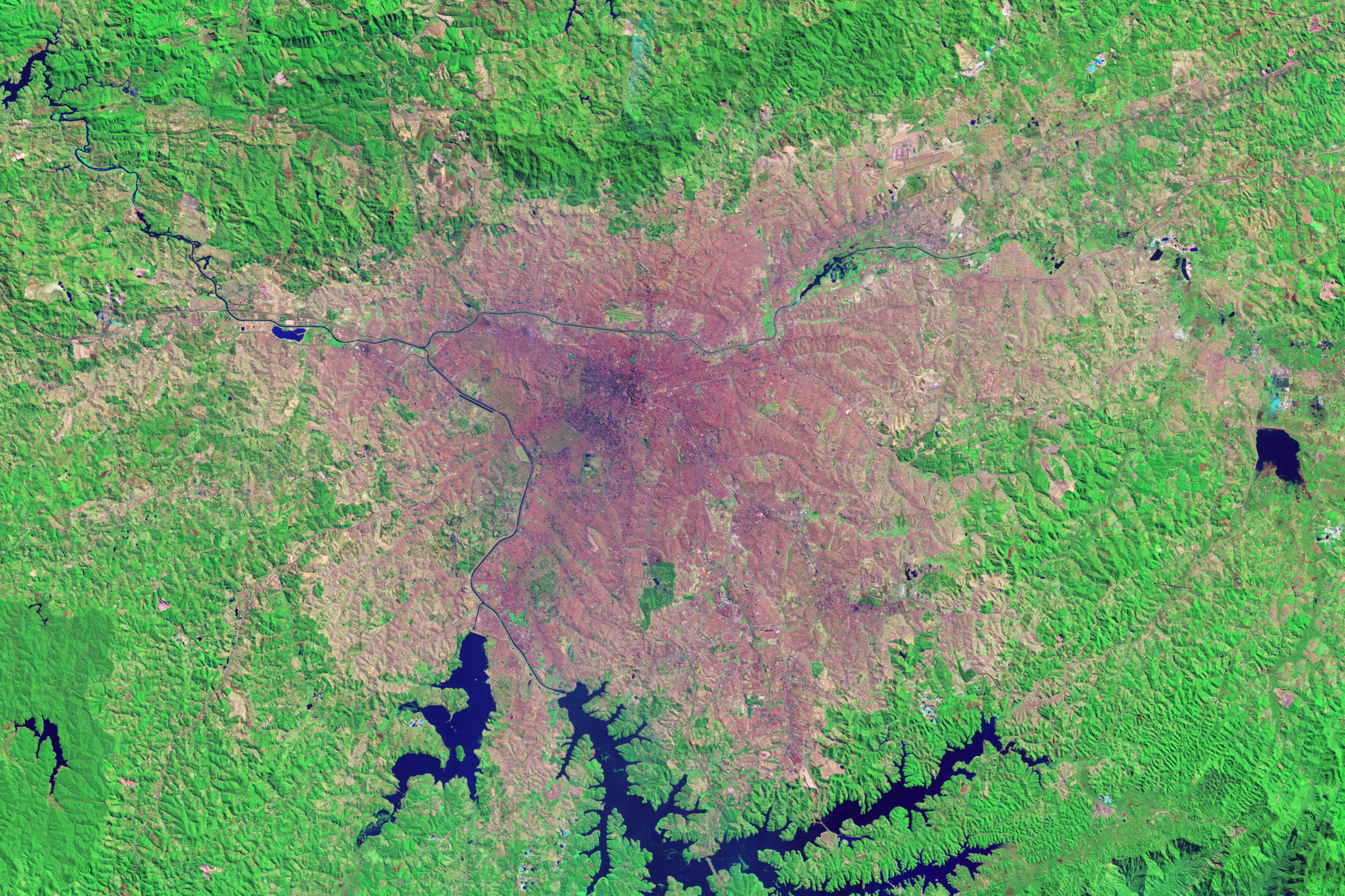 Expansão urbana de São Paulo vista por satélite